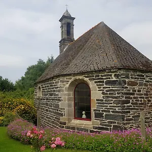 Atypique Dans Chapelle Briec